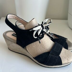 Beautiful- Coloblock suede slingback platform sandals- Sz 9.5 new